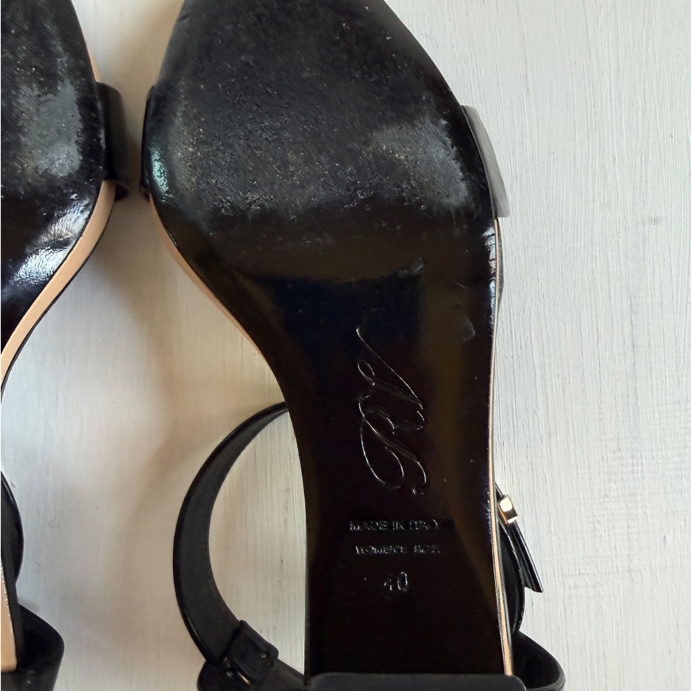 ROGER VIVIER PARIS Sandals Heels Camel & Black Leather Sz 40 Buckle Scrappy - Picture 8 of 8
